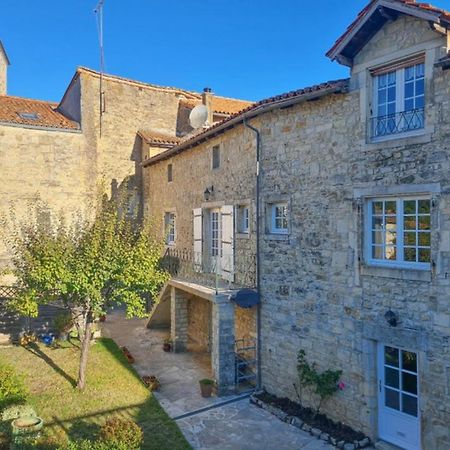 The Wild Geese Bed & Breakfast Nanteuil-en-Vallée Exterior photo